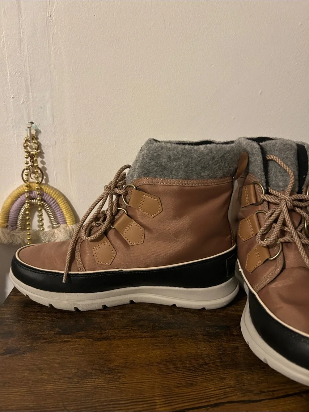 Sorel Brown and Gray Lace-Up Winter Boots